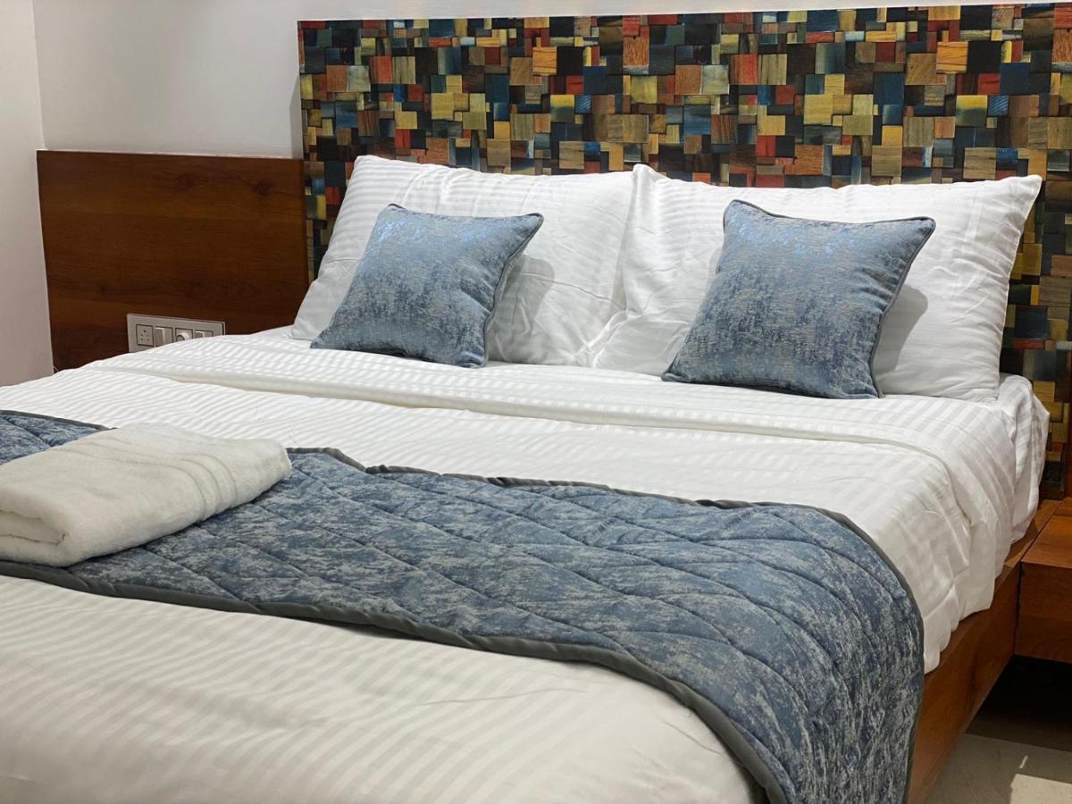 בלגאום The Urban Hive Hotel מראה חיצוני תמונה