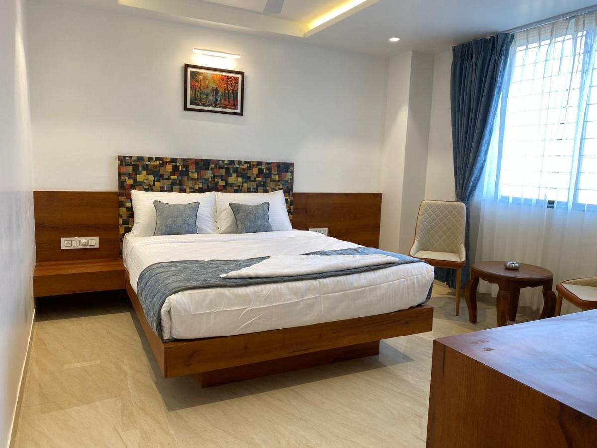 בלגאום The Urban Hive Hotel מראה חיצוני תמונה