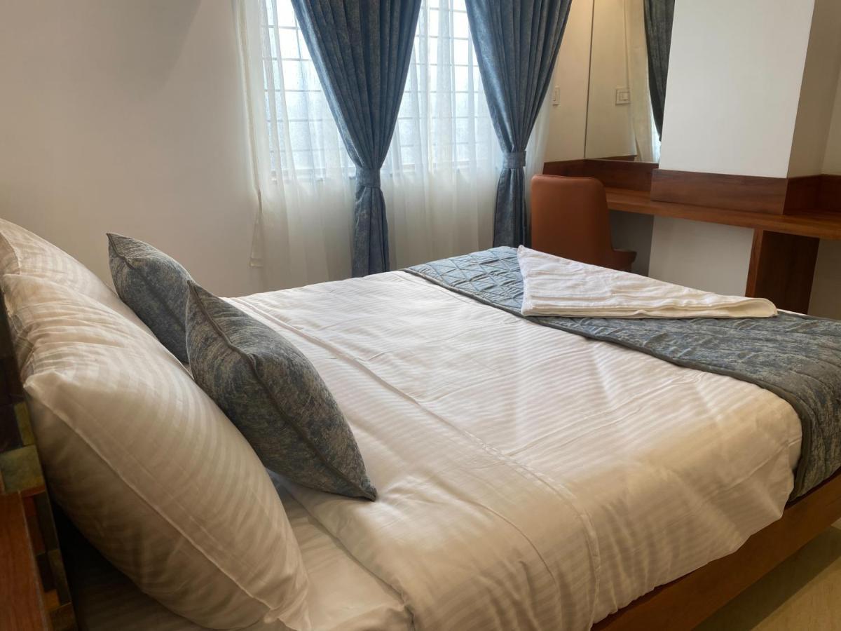 בלגאום The Urban Hive Hotel מראה חיצוני תמונה