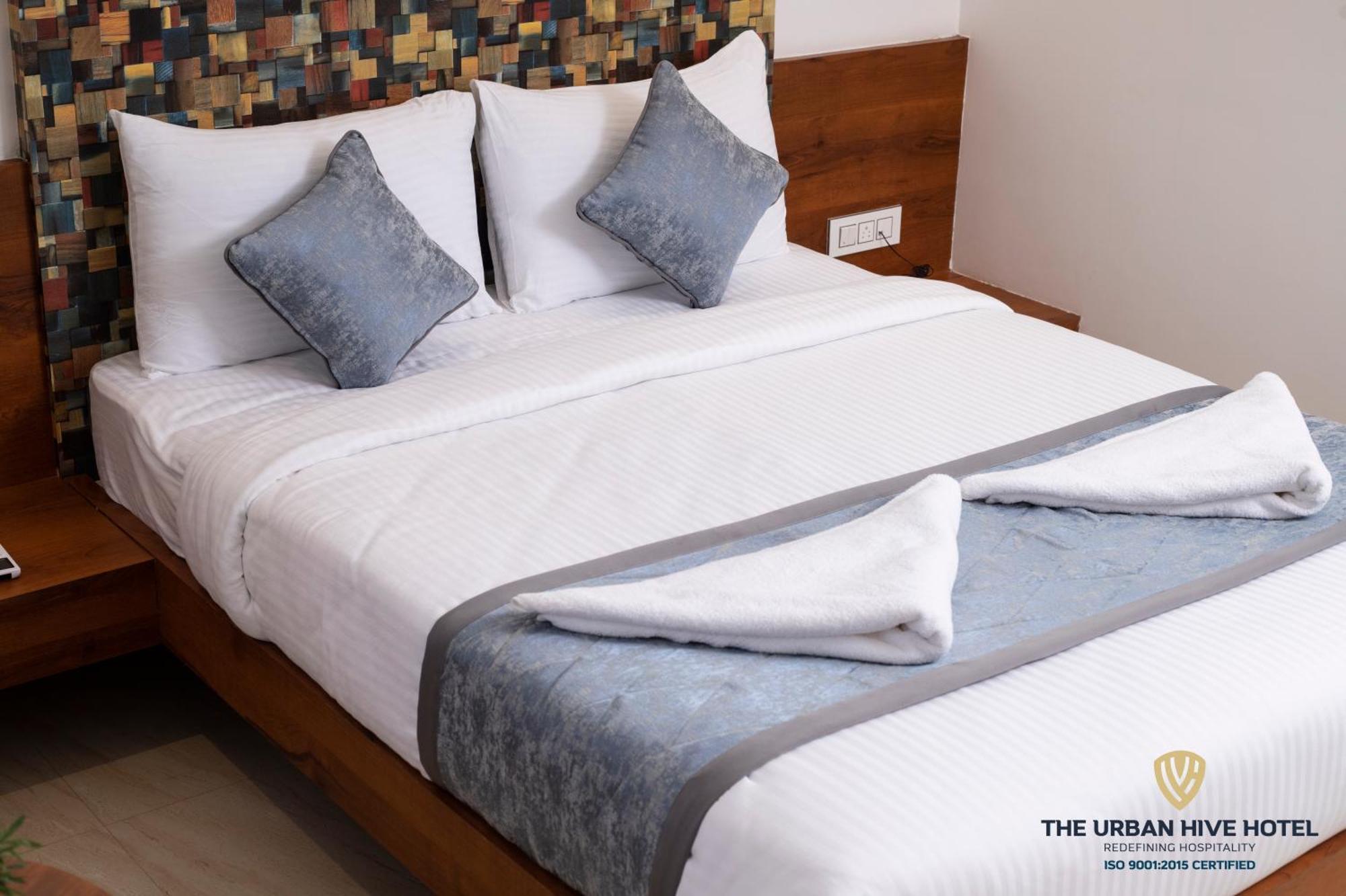 בלגאום The Urban Hive Hotel מראה חיצוני תמונה