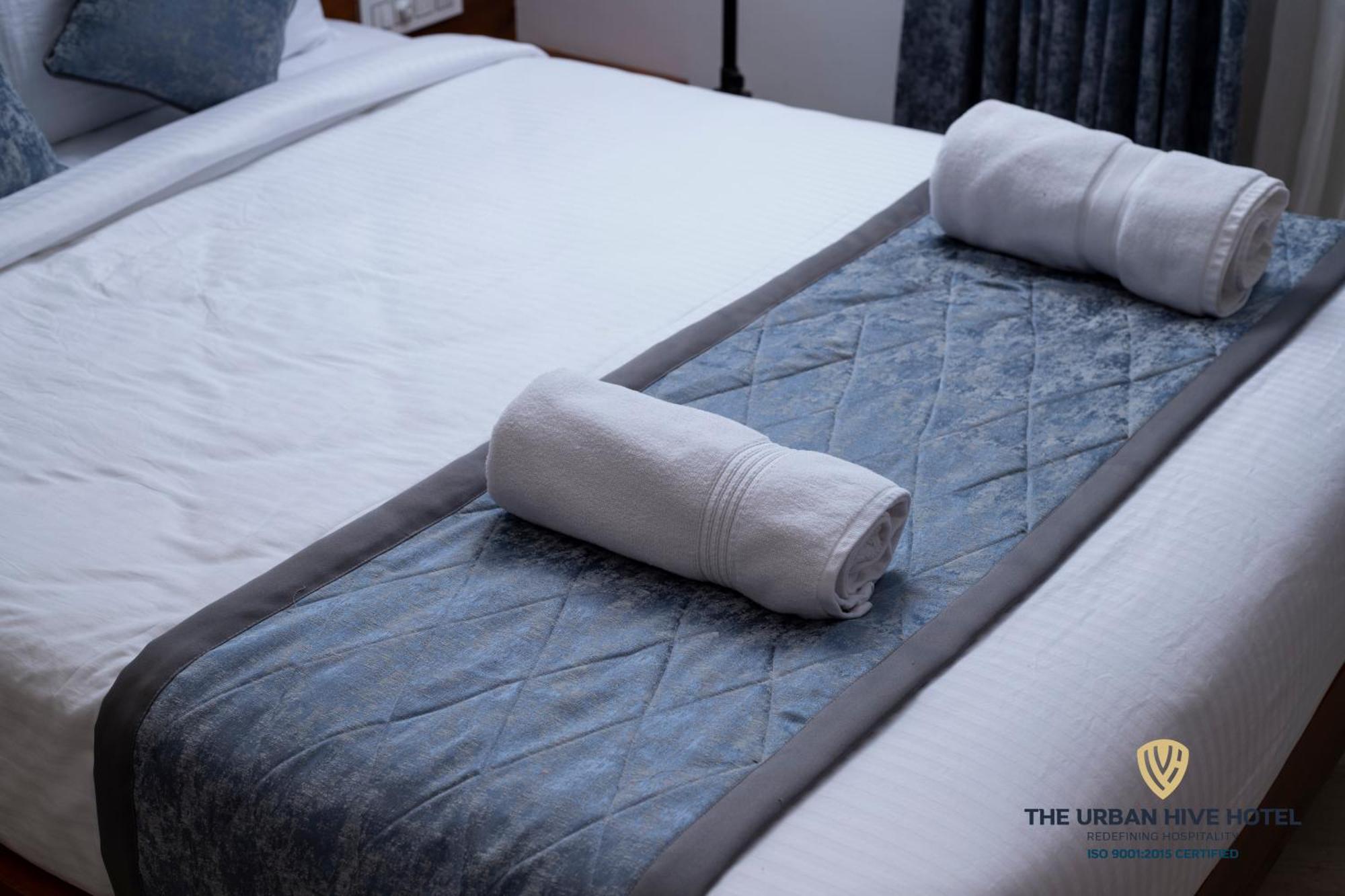 בלגאום The Urban Hive Hotel מראה חיצוני תמונה